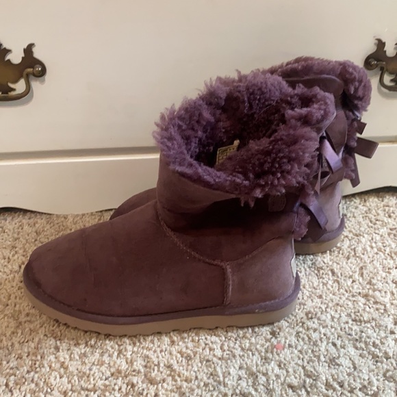 Ugg Bailey Button Maroon Boots - Picture 2 of 5